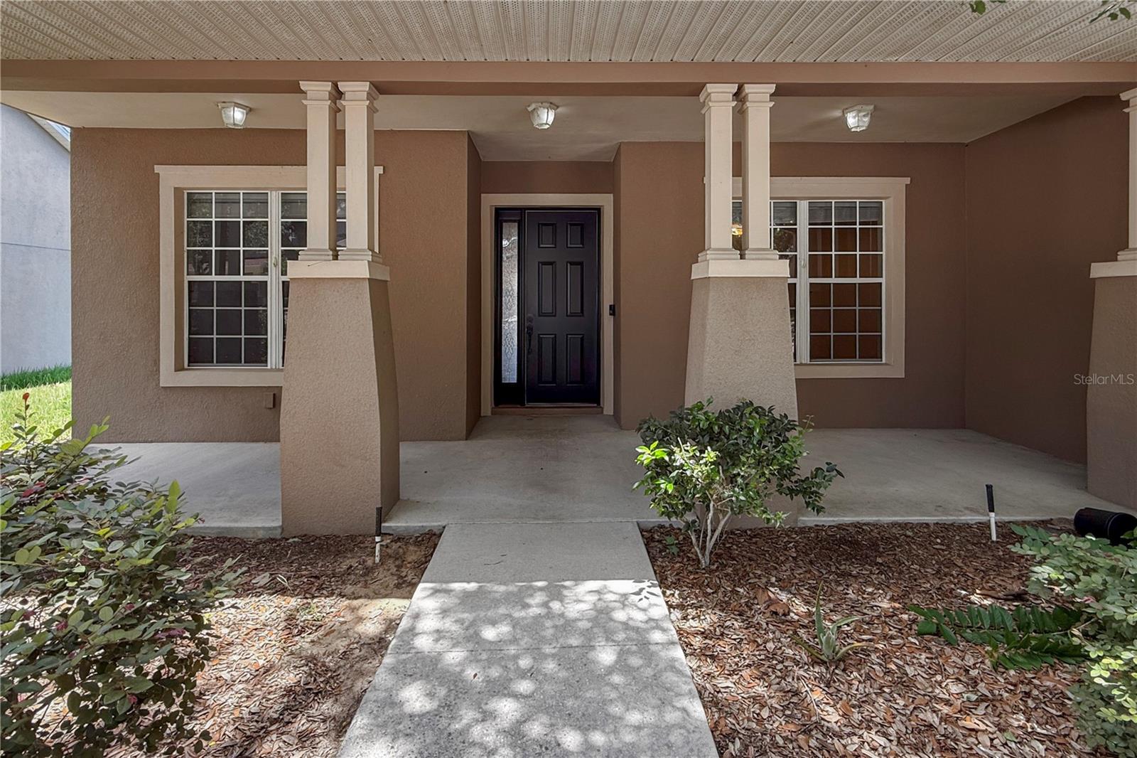904 White Oak Way