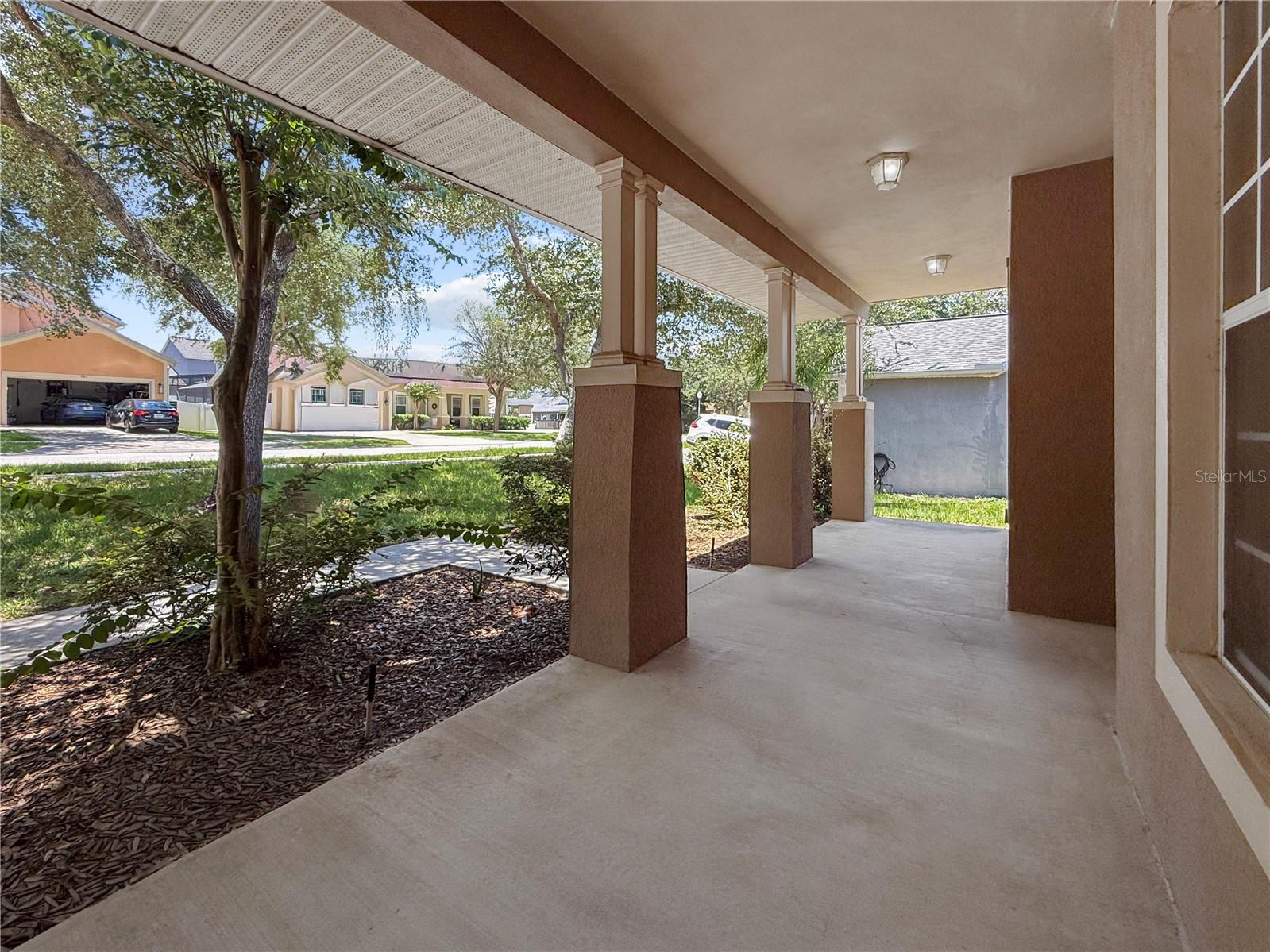 904 White Oak Way