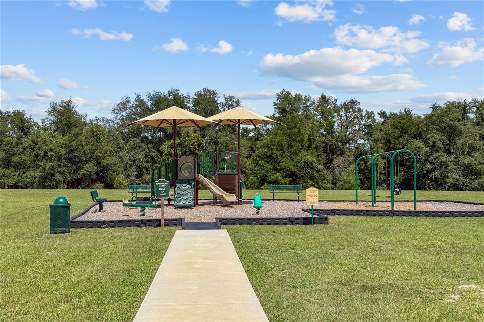 904 White Oak Way