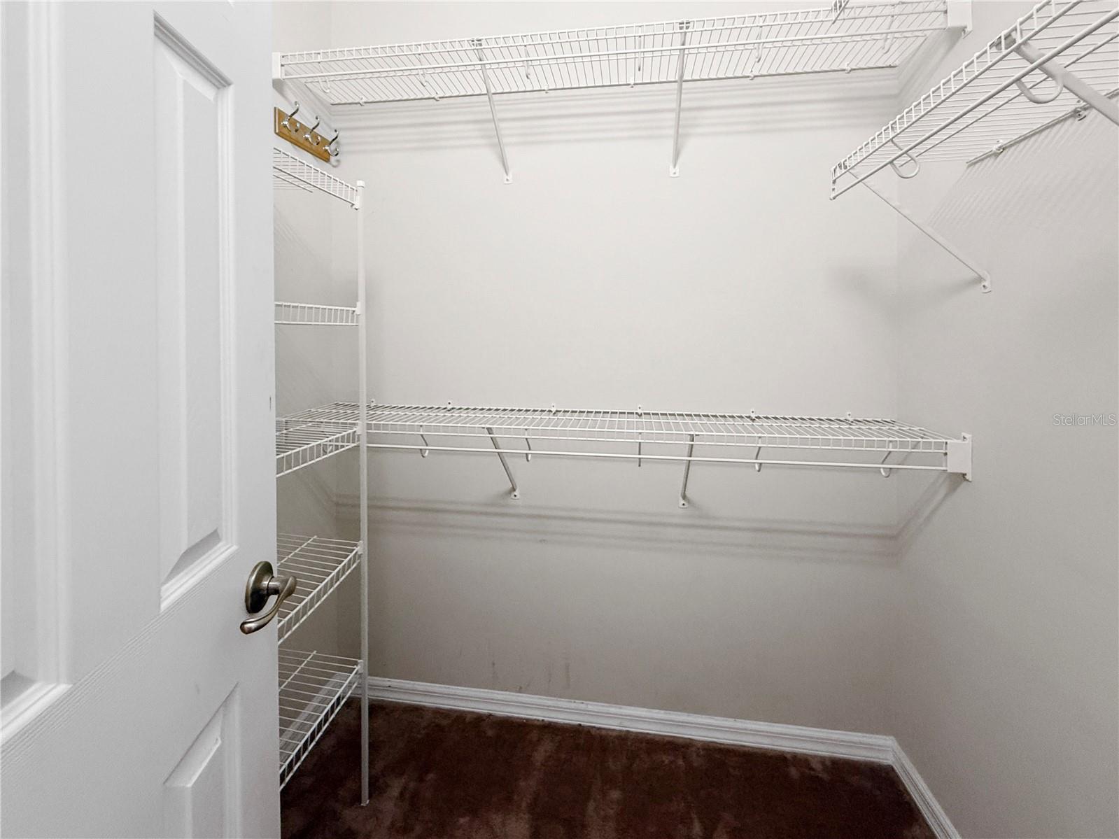 904 White Oak Way