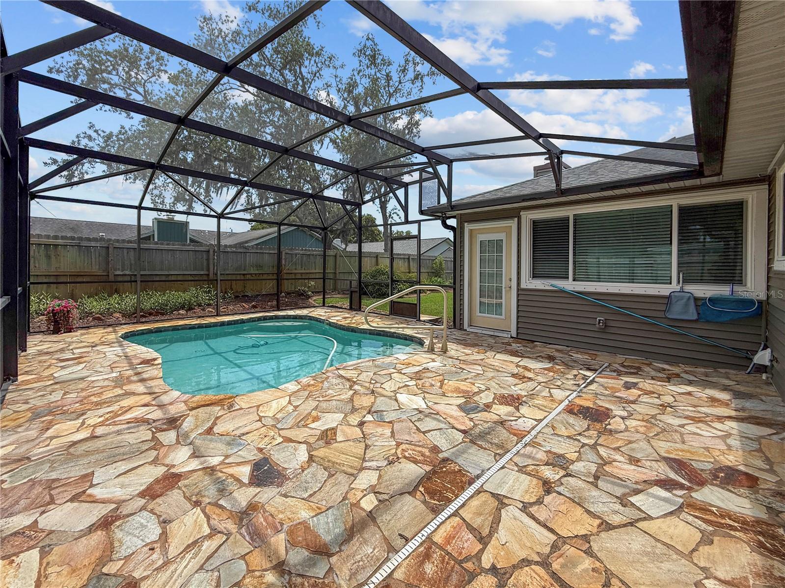 624 Cole Dr