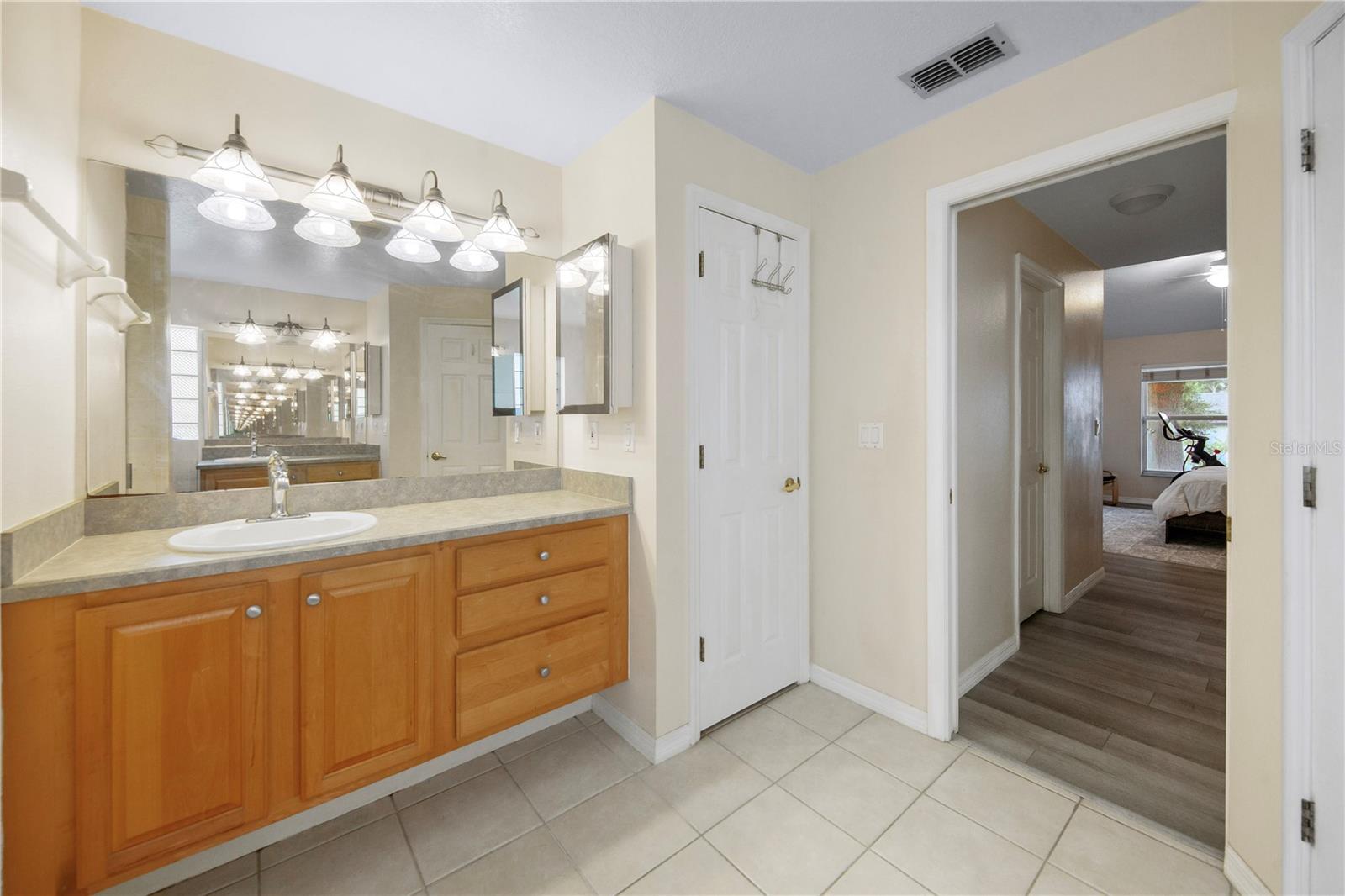 11546 Nice Ct