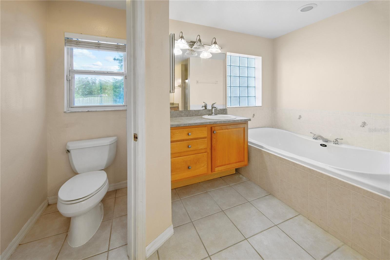 11546 Nice Ct
