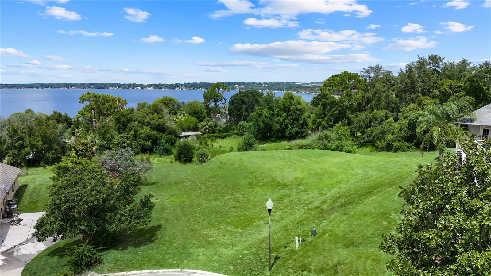 12615 Crown Point Cir