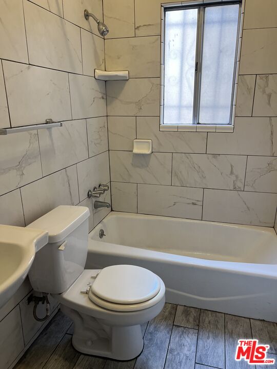 1304 S Mansfield Ave