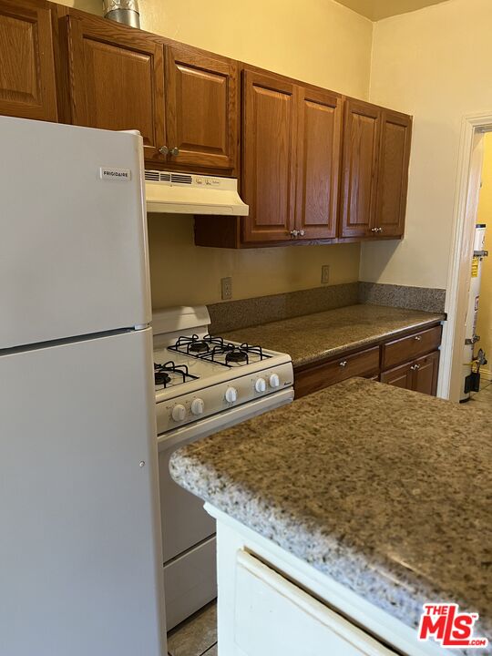 1304 S Mansfield Ave