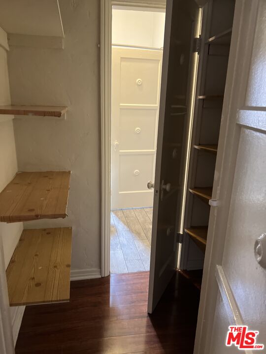 1304 S Mansfield Ave