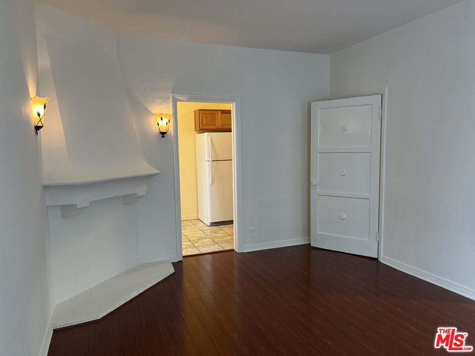 1304 S Mansfield Ave