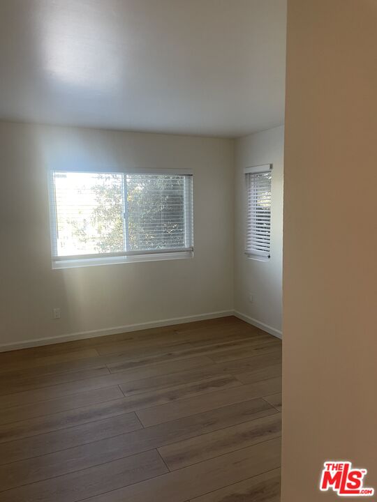 4810 S La Brea Ave Unit: 210