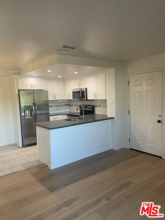 4810 S La Brea Ave Unit: 210