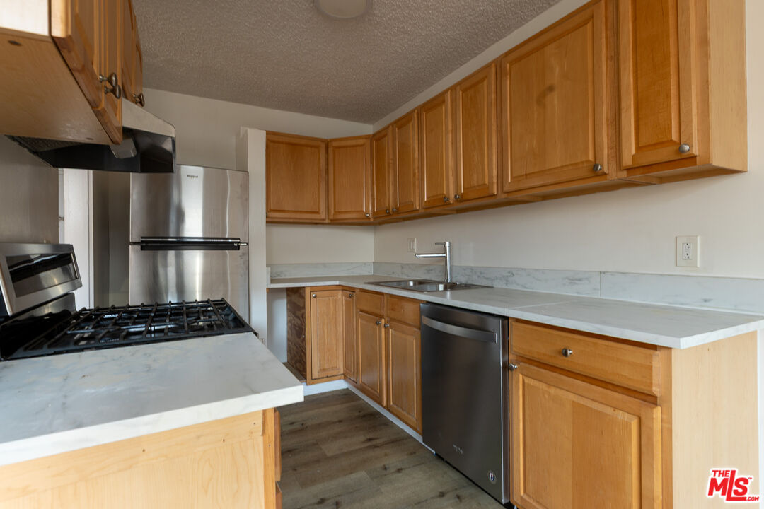 11131 Rose BLVD Unit: 3