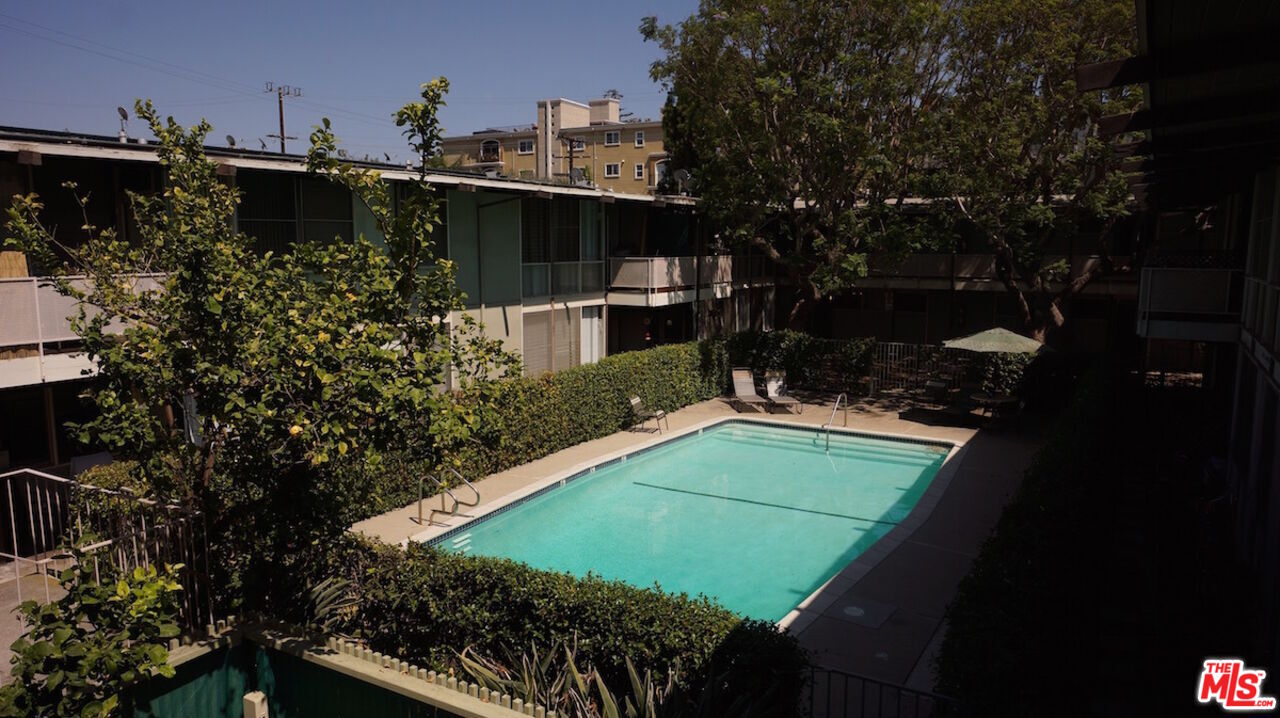 11131 Rose BLVD Unit: 3