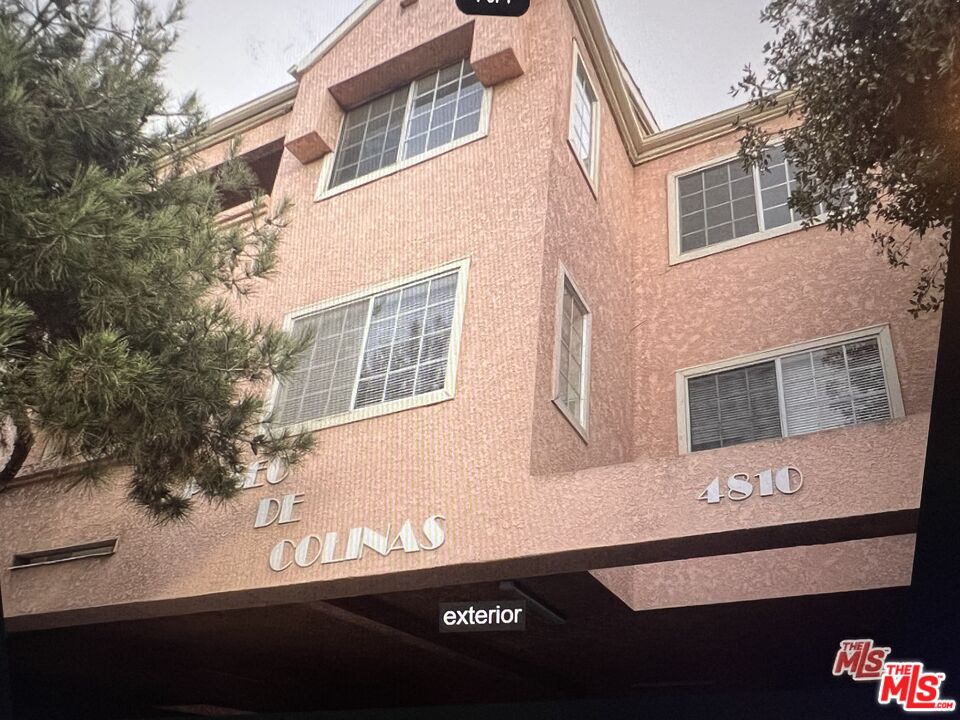 4810 S La Brea Ave Unit: 212