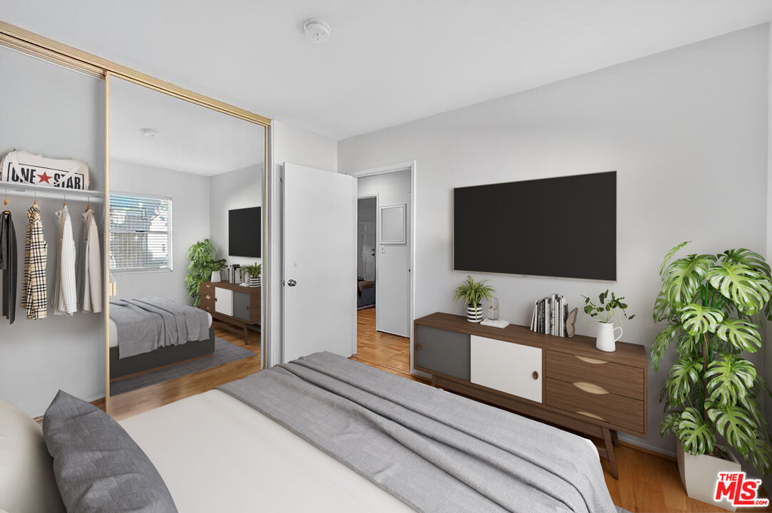 5825 Bowcroft St Unit: 1