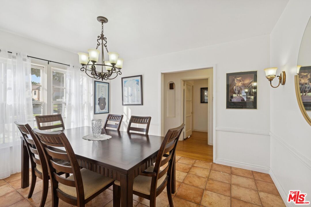 5002 Valley Ridge Ave