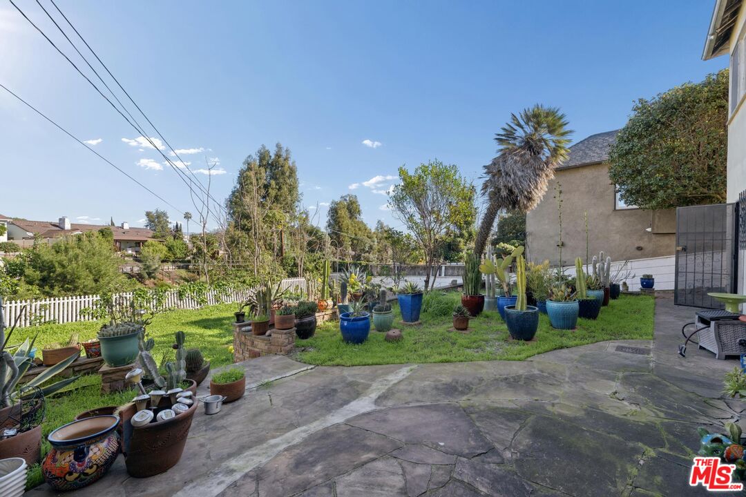 5002 Valley Ridge Ave