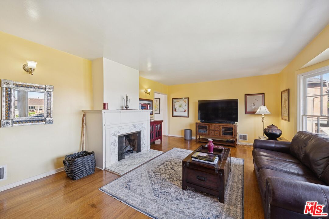 5002 Valley Ridge Ave