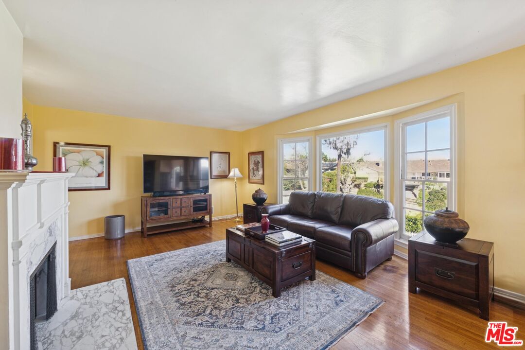 5002 Valley Ridge Ave