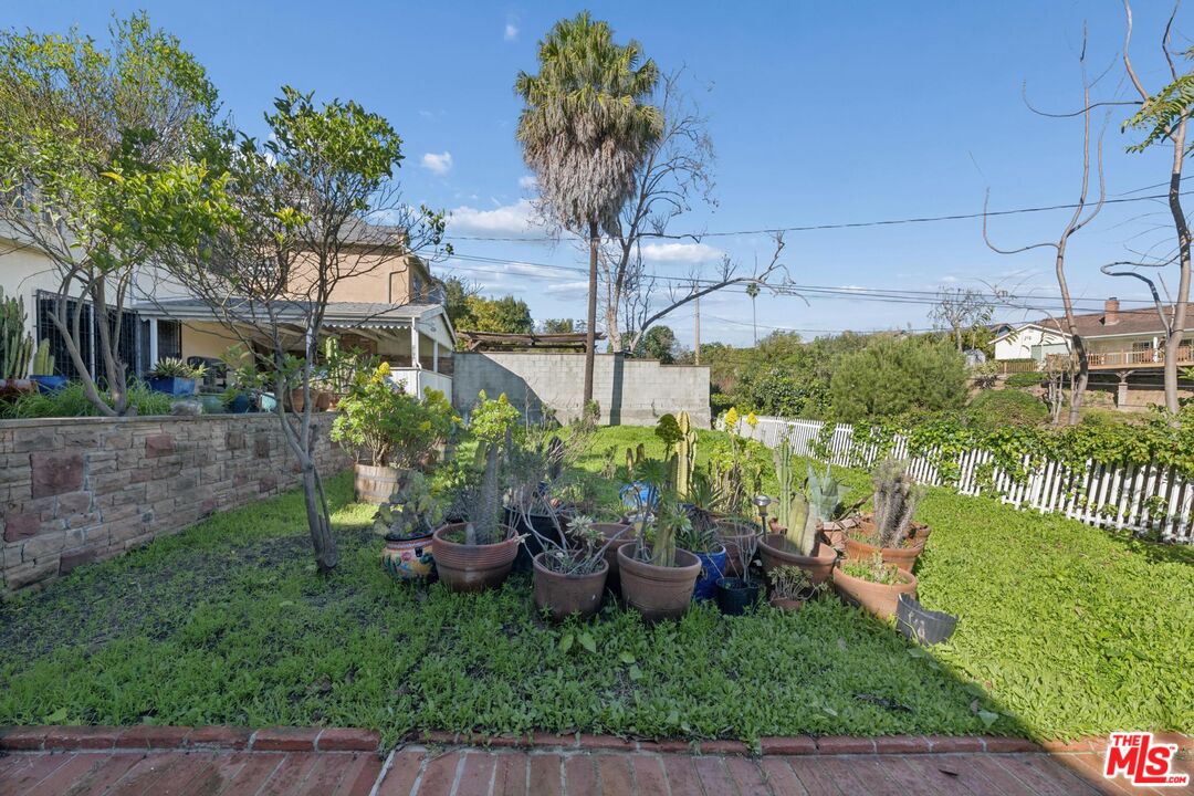 5002 Valley Ridge Ave