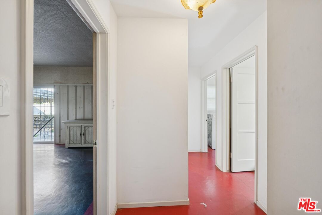 5002 Valley Ridge Ave