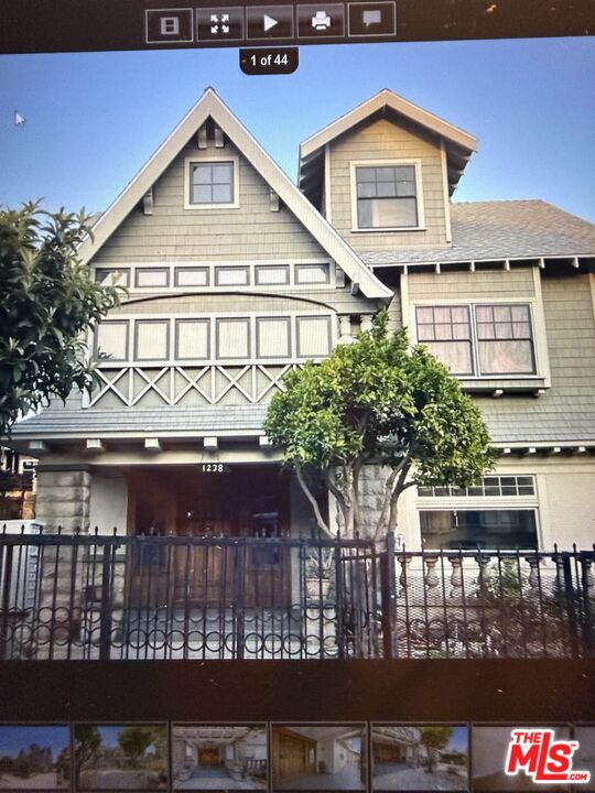 1238 S Bonnie Brae St