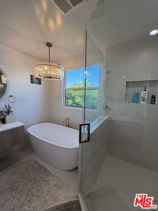 4342 Angeles Vista Blvd