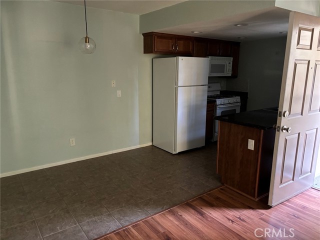 1146 W Blaine ST Unit: 202