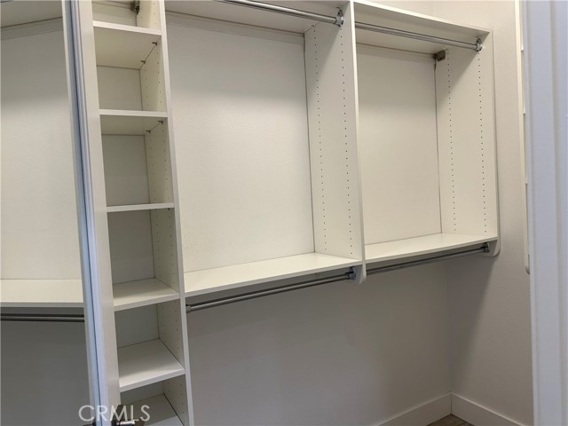 222 Follyhatch Unit: 10