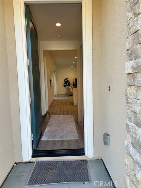 222 Follyhatch Unit: 10