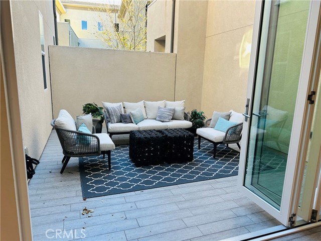 222 Follyhatch Unit: 10