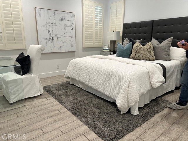 222 Follyhatch Unit: 10