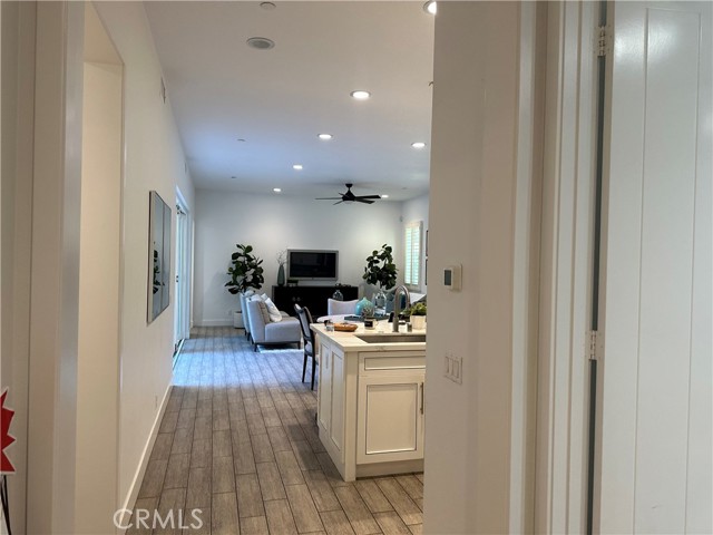 222 Follyhatch Unit: 10