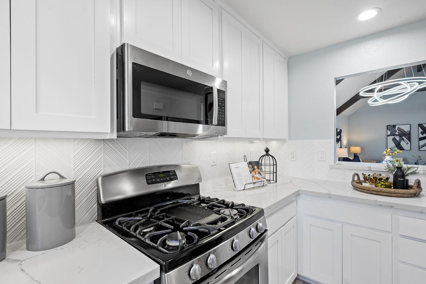 2300 Avenida De Guadalupe