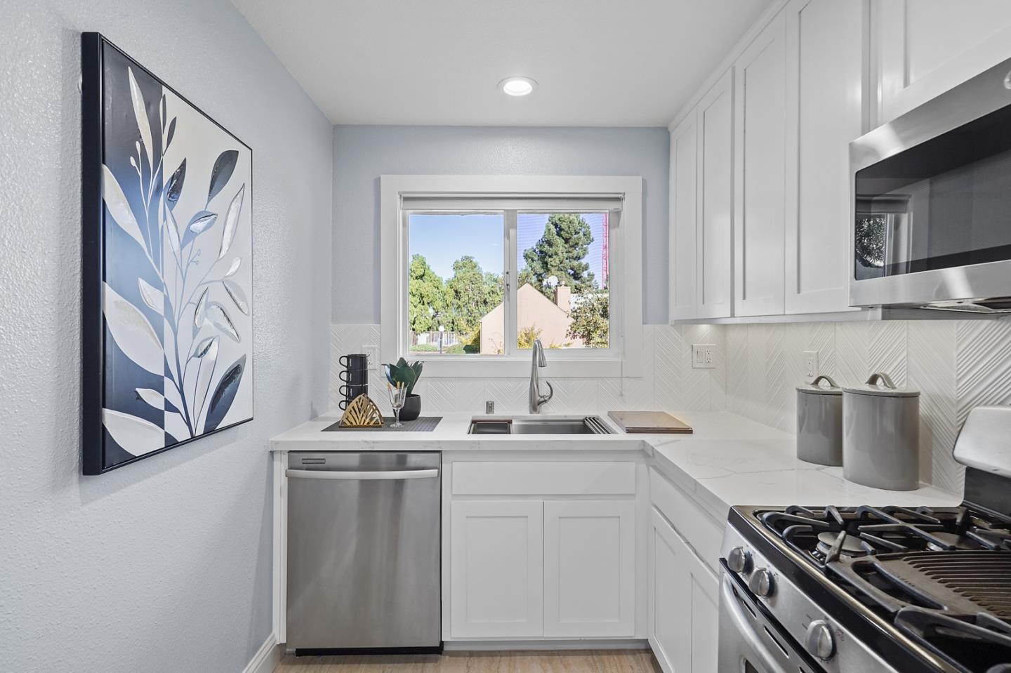 2300 Avenida De Guadalupe