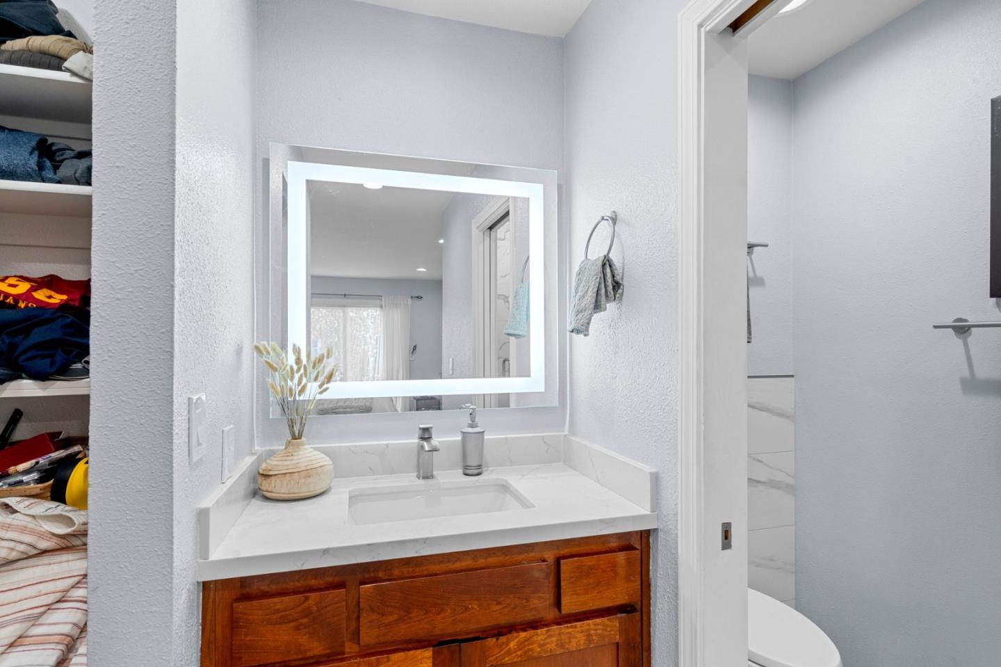 2300 Avenida De Guadalupe