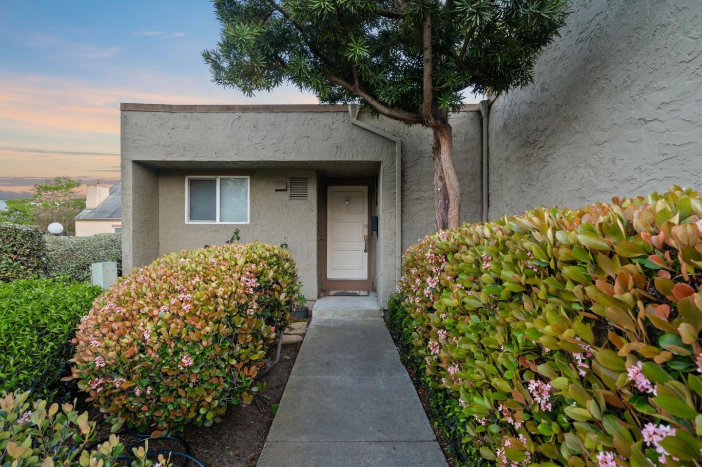 2300 Avenida De Guadalupe