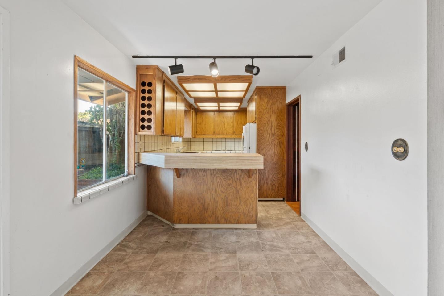2032 Lynwood TER