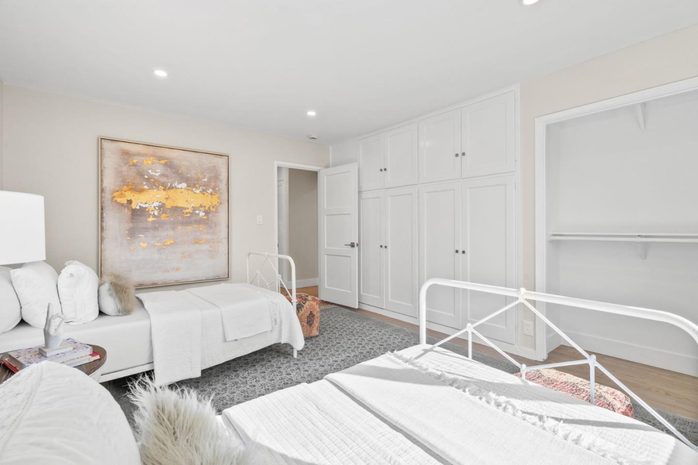 2387 Cory AVE