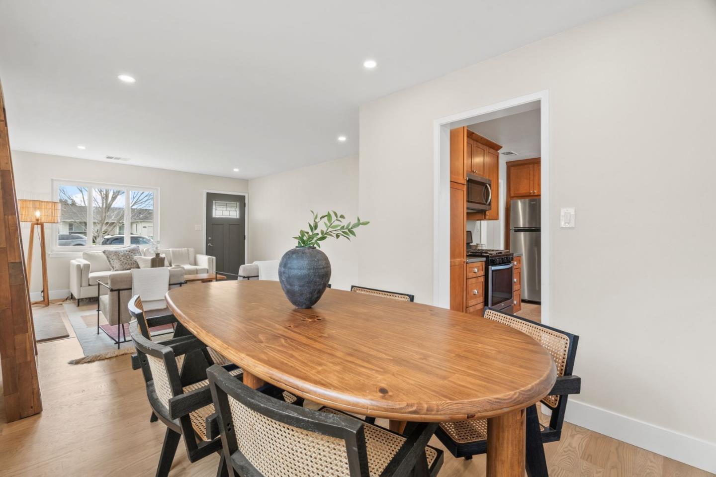 2387 Cory AVE