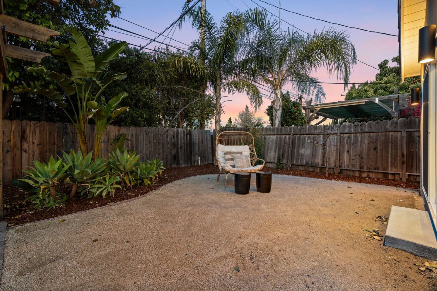 2387 Cory AVE