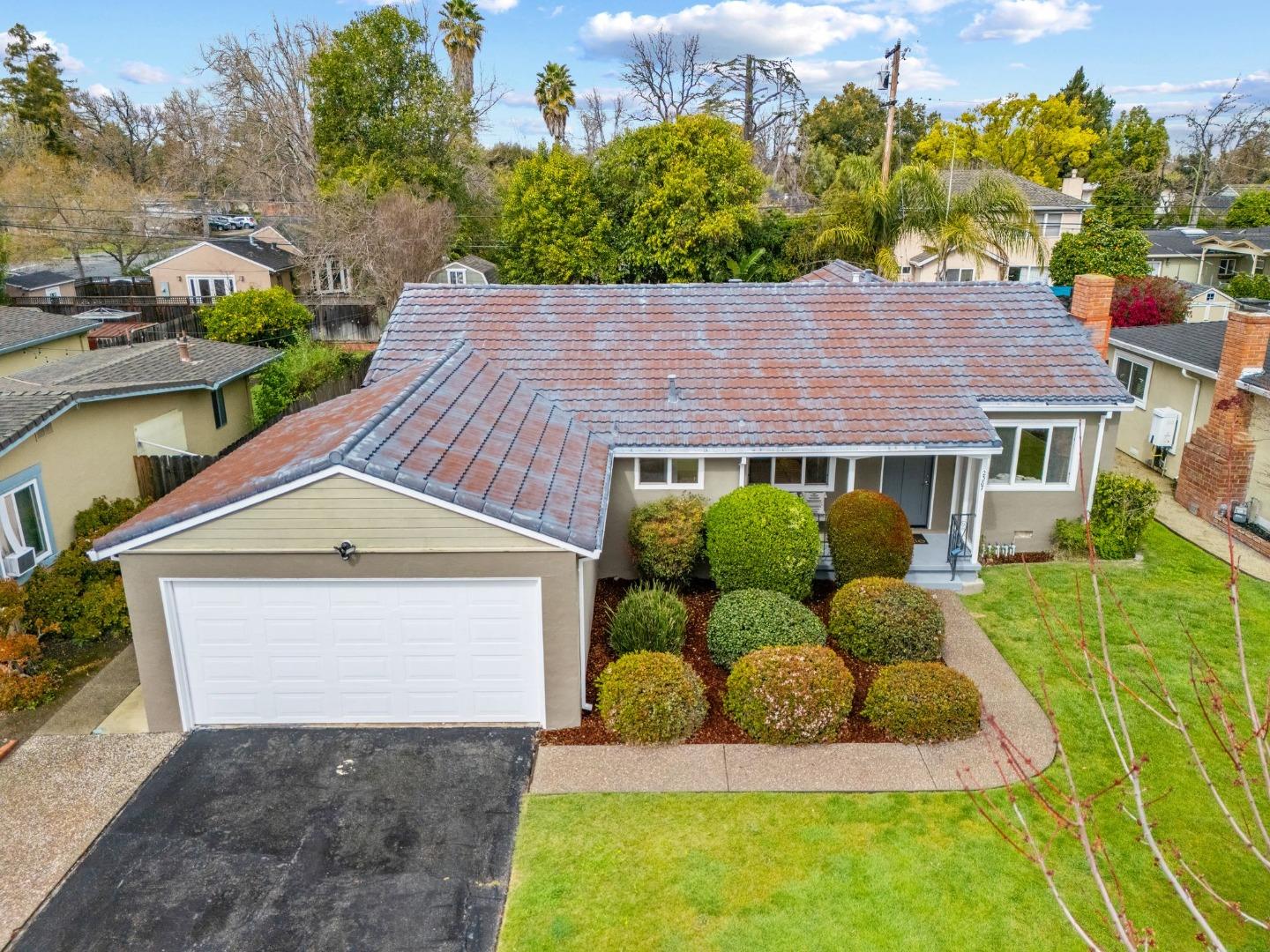 2387 Cory AVE