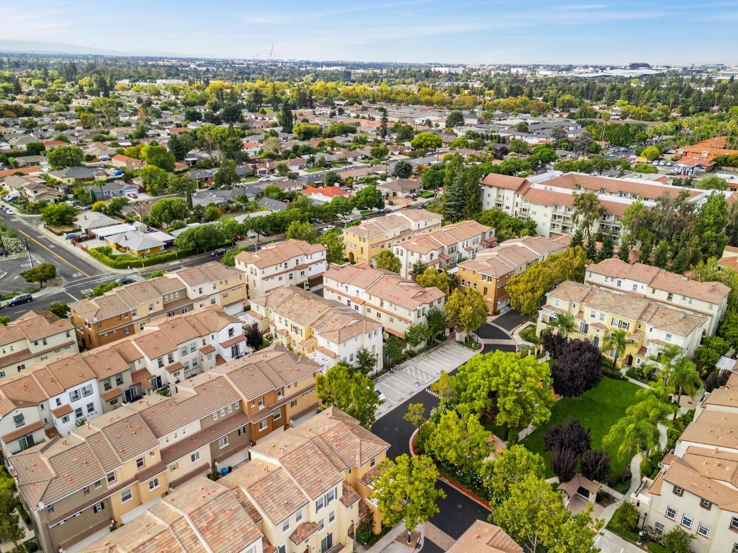 1938 Hillebrant Place