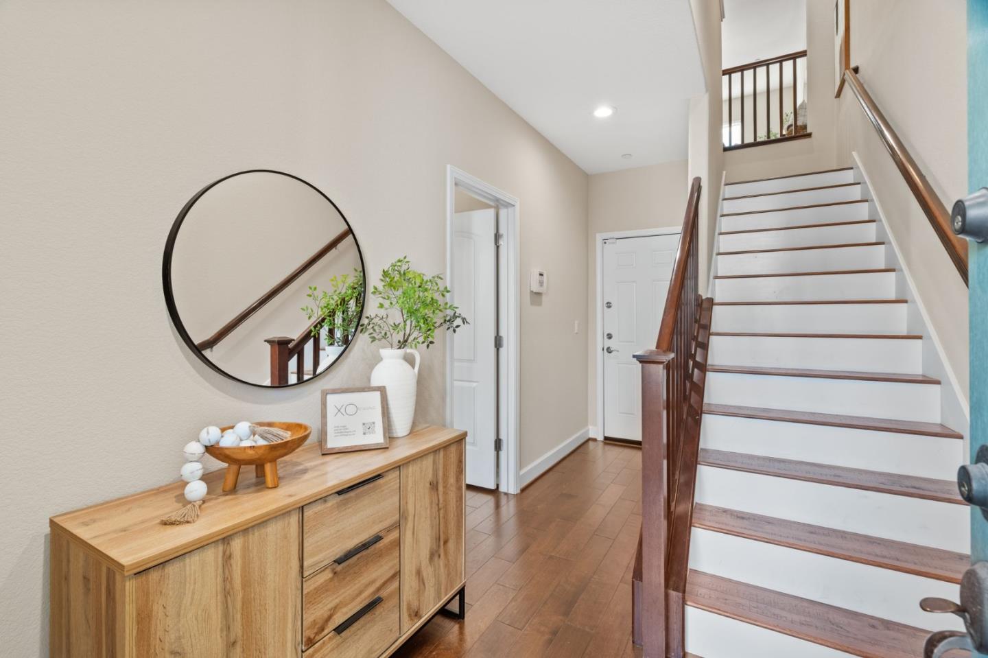 1938 Hillebrant Place