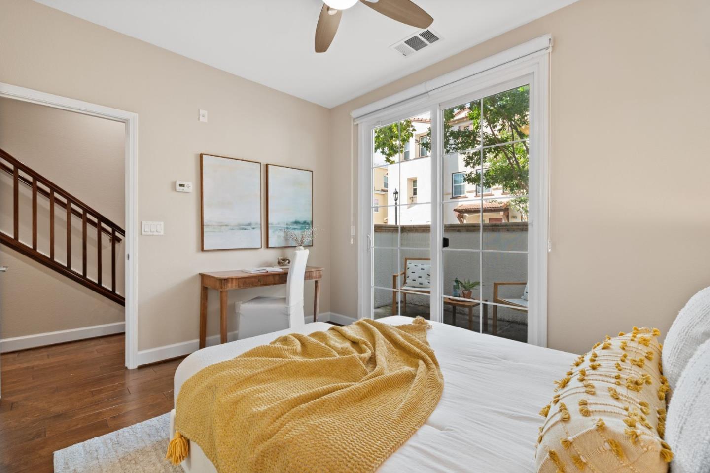 1938 Hillebrant Place