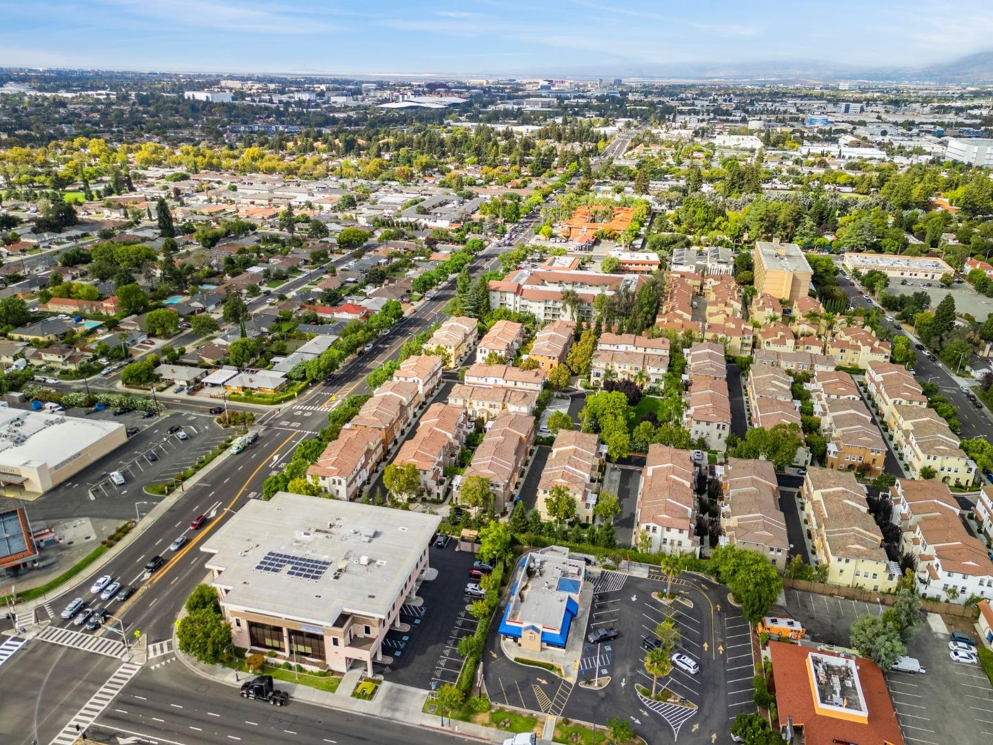 1938 Hillebrant Place