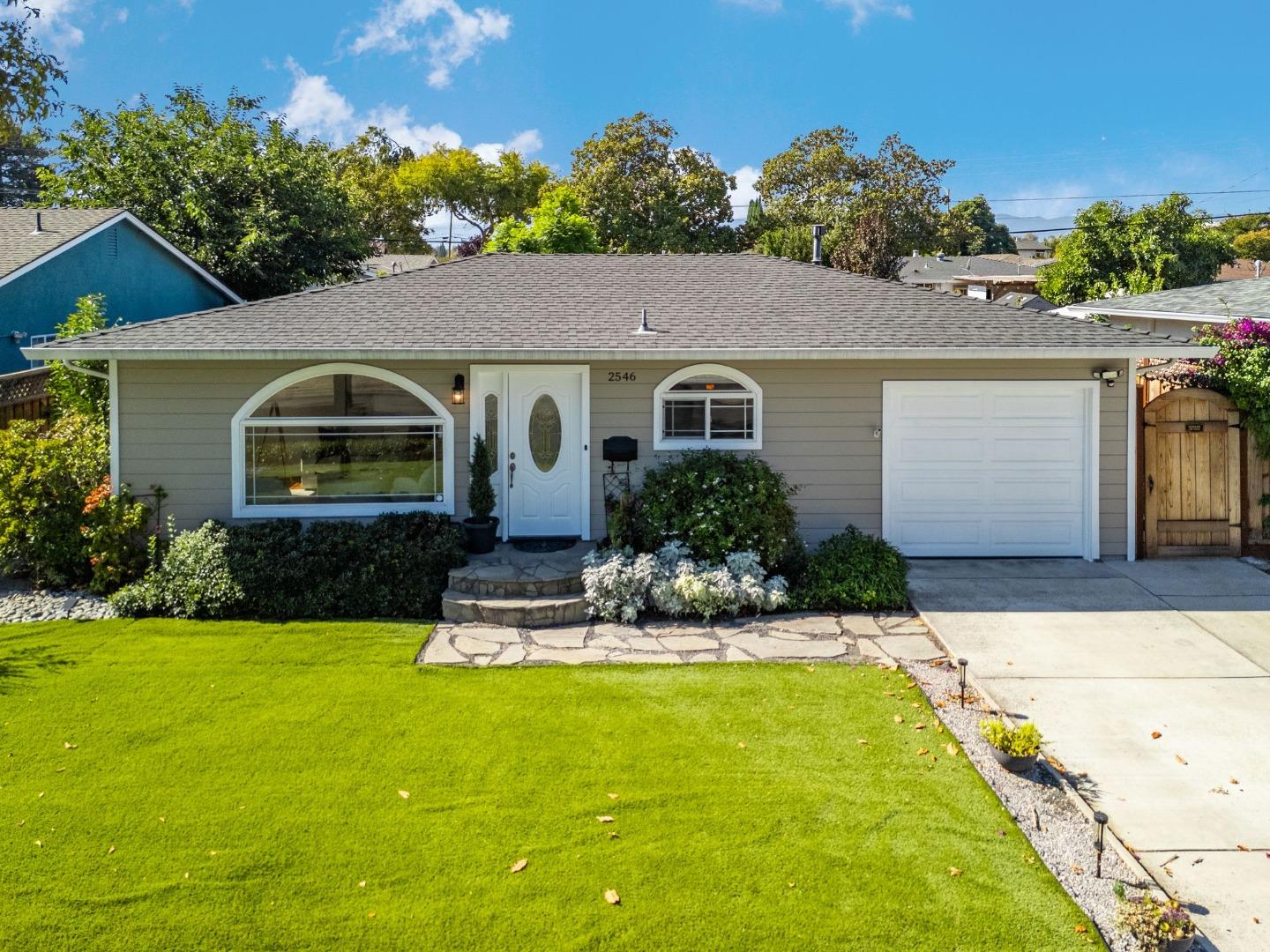 2546 Amethyst Drive