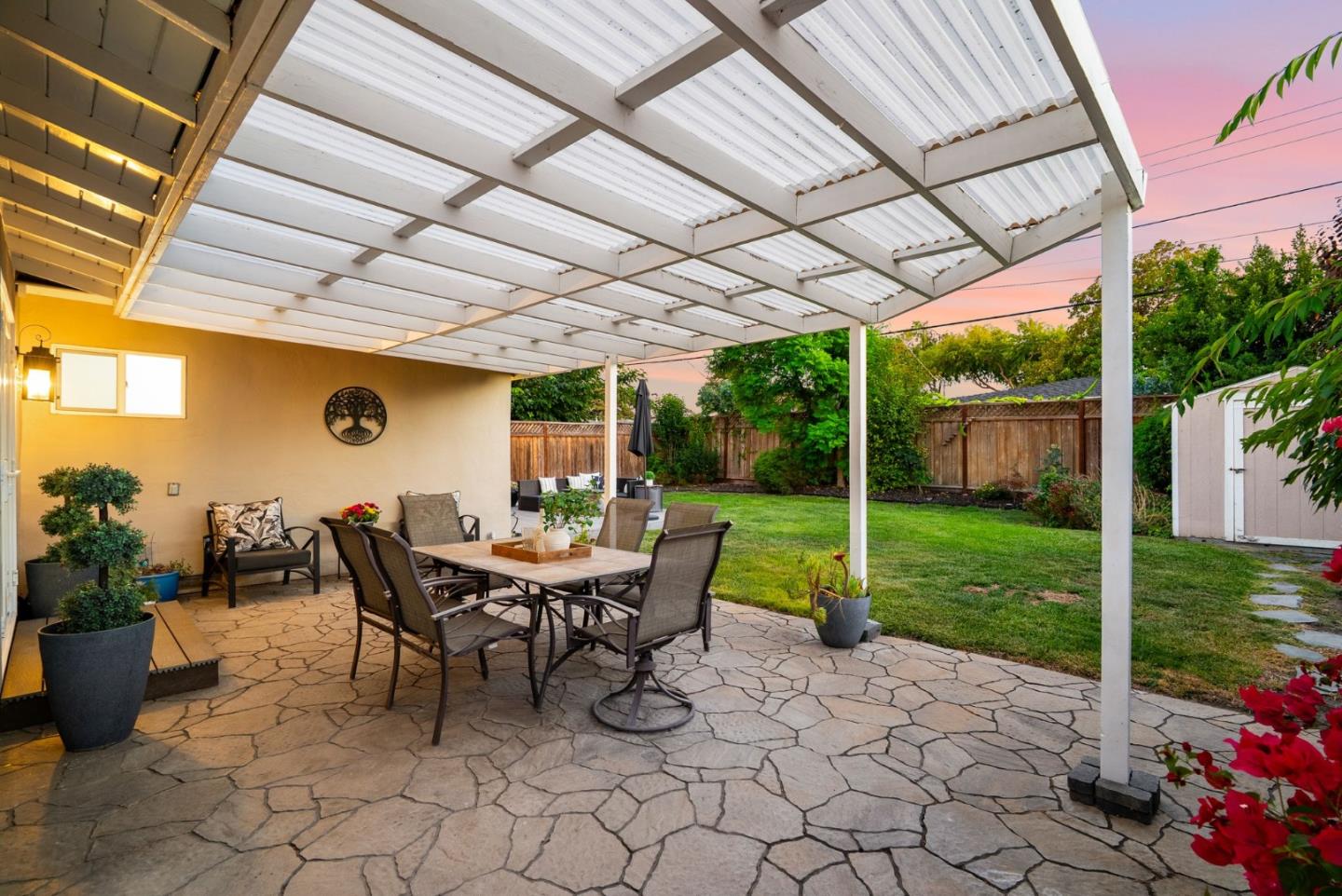 2546 Amethyst Drive