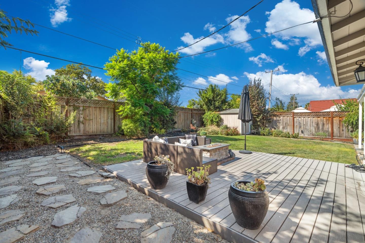2546 Amethyst Drive