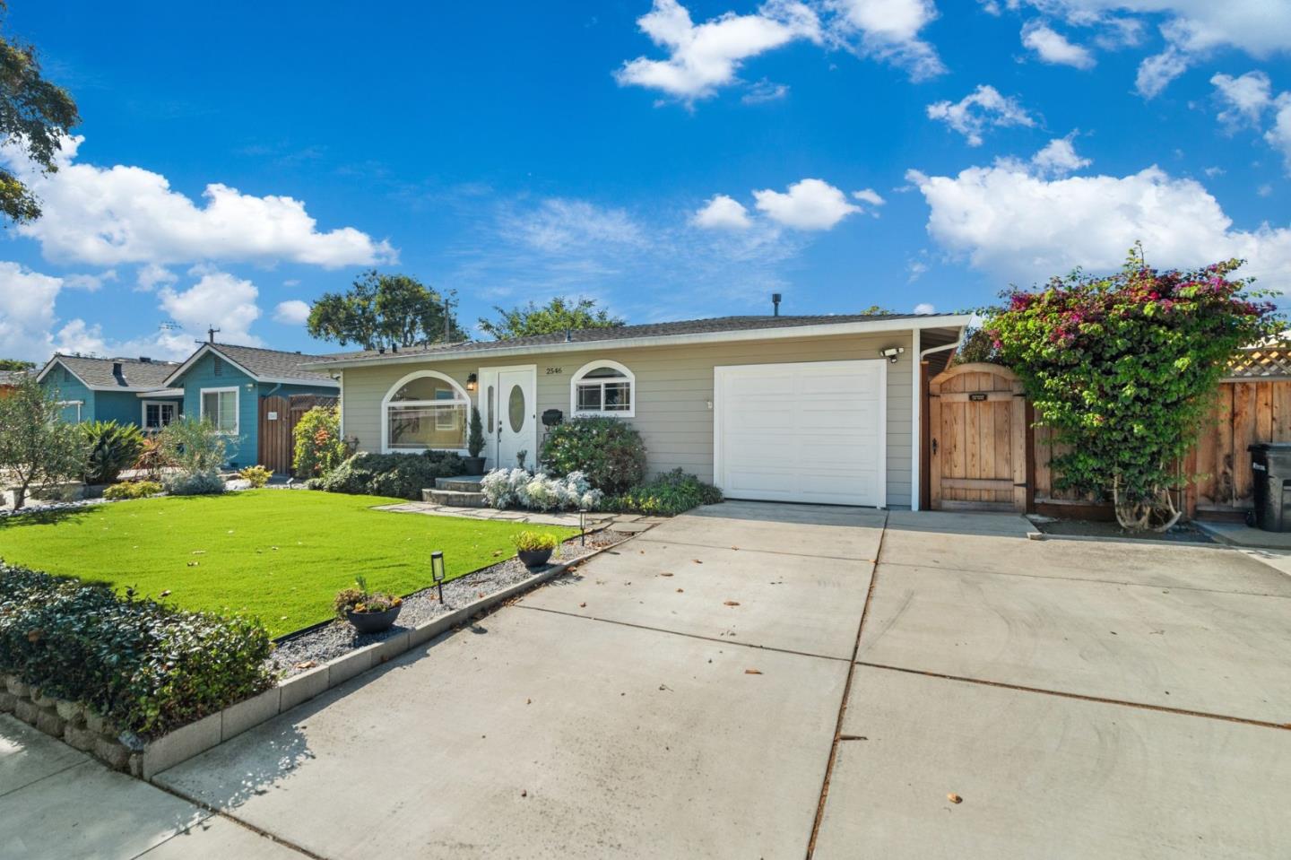 2546 Amethyst Drive