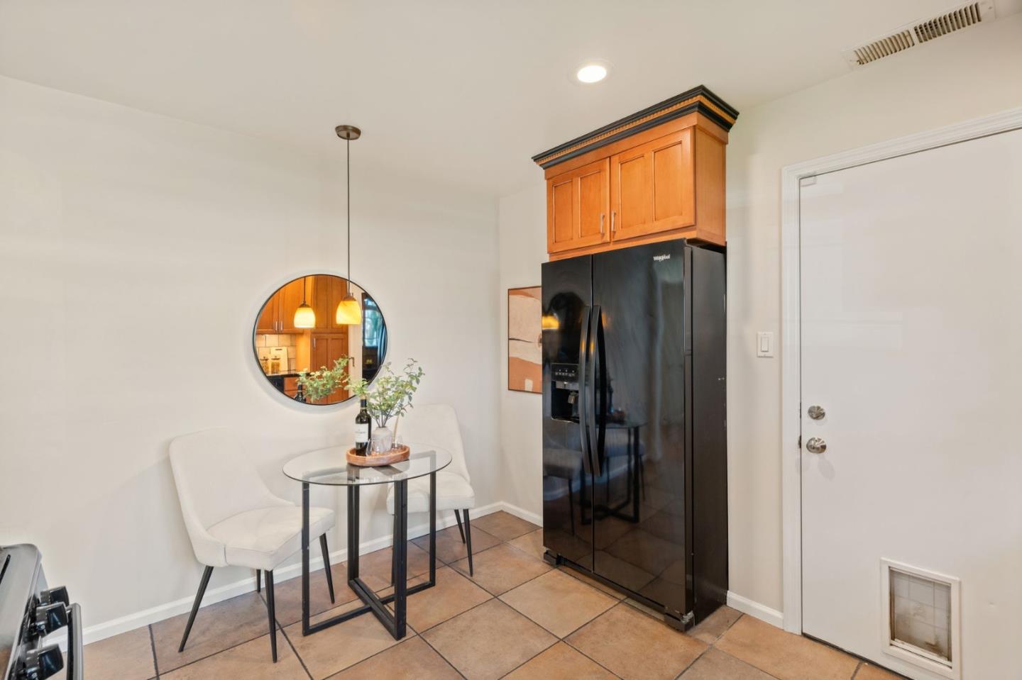 2546 Amethyst Drive
